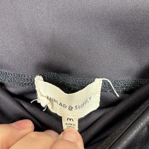 Thread & Supply full length high rise leggings, sz M, GUC‎ - Picture 2 of 3